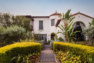 Building Photo - 4918 Angeles Vista Blvd