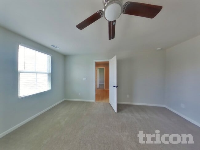 Foto del edificio - 4114 S Downs Cir