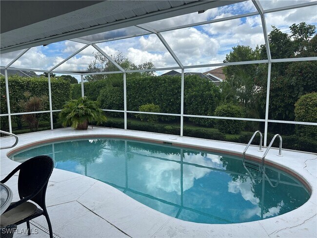 Foto del edificio - 740 Lambton Ln