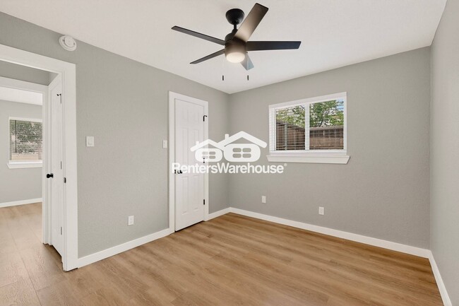 Building Photo - 507 S Spring Creek Dr