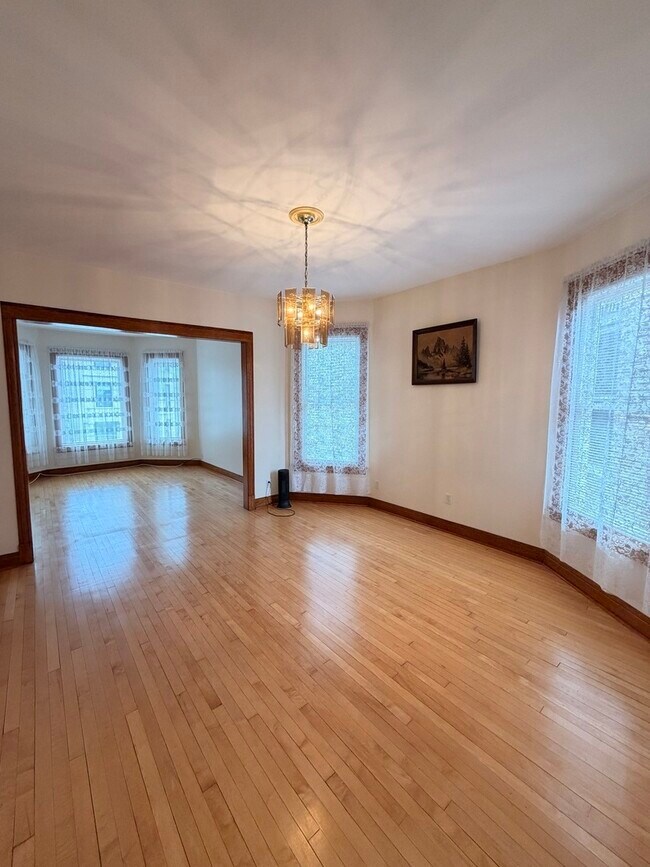 Foto del edificio - 2613 W Walton St