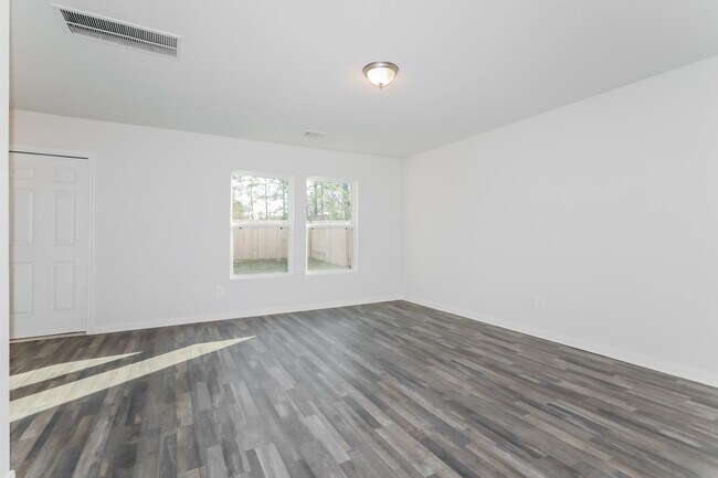 Building Photo - 15657 Briar Frst Dr