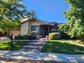 Building Photo - 2842 Glenwood Ct