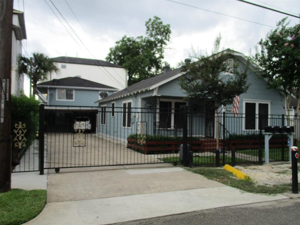 5237 Kiam St, Houston, TX 77007 Townhome Rentals in Houston TX