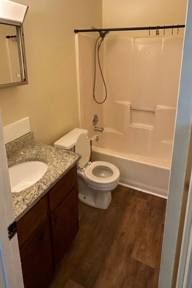 Photo - 106 Oak Park Ct Apartment