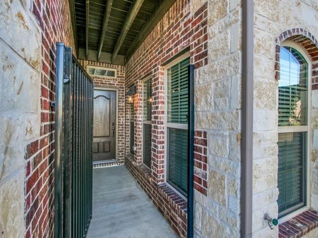 Building Photo - 1468 Arapaho Dr