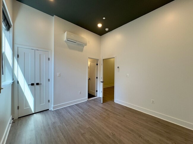 Interior Photo - The James