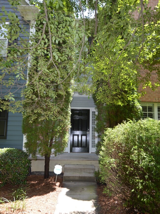 Building Photo - 514 Blossom Way
