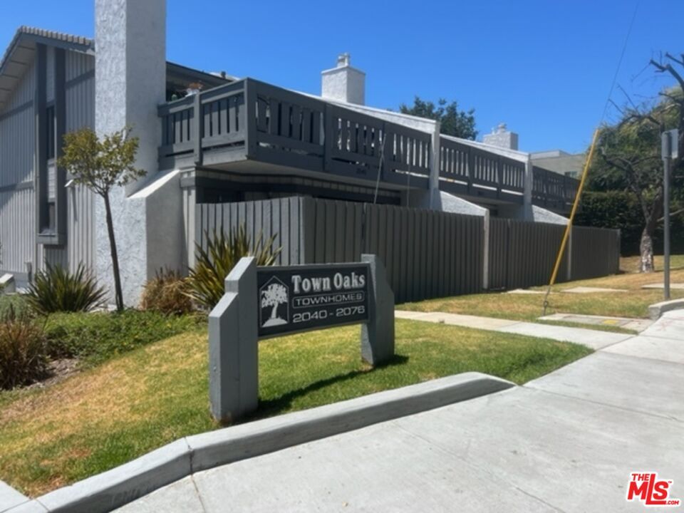 2062 Los Feliz Dr, Thousand Oaks, CA 91362 Condo for Rent in Thousand