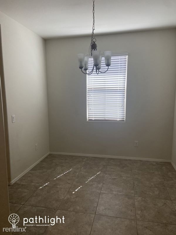 Foto del edificio - 3 br, 2 bath House - 25594 W Winston Dr UNIT