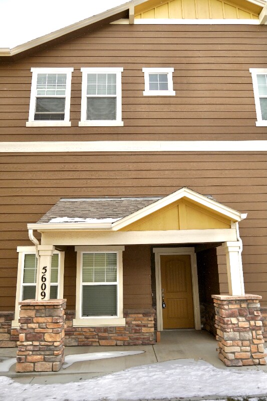 Foto del edificio - 5609 Shamrock Heights