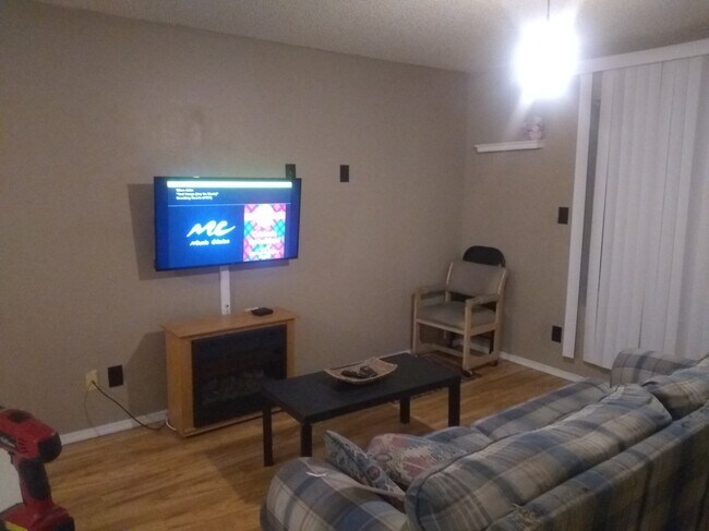 Foto del edificio - 1440 N Idaho Rd