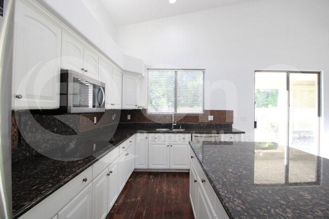 Building Photo - 21104 N 69th Dr