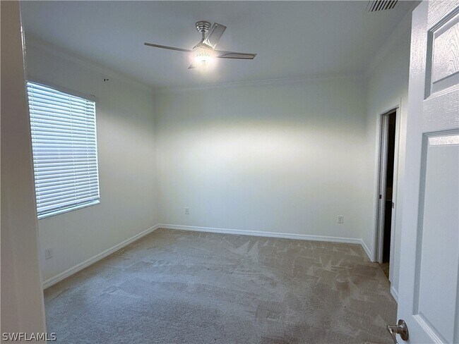 Foto del edificio - 9169 Glenforest Dr