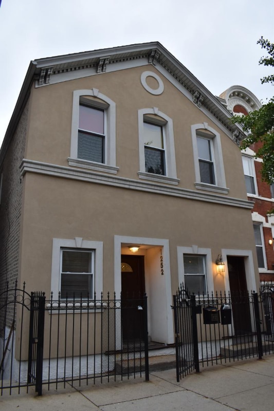 Photo - 1252 N Greenview Ave (Chicago, IL)