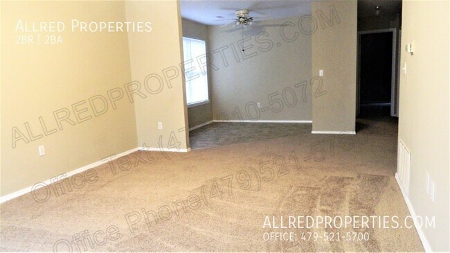 Building Photo - Duplex in Fayetteville