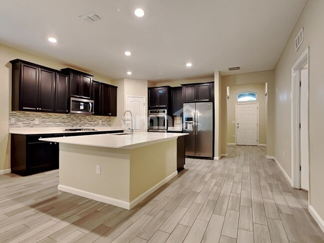 Foto del edificio - 225 Otero Point