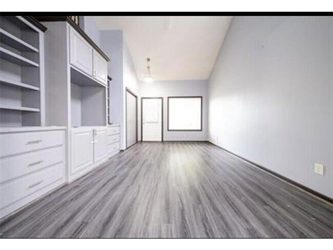 Foto del edificio - 17032 Eagleview Ln