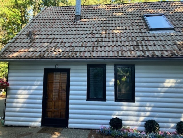 vista lateral - 5734 Garden Lane Northwest