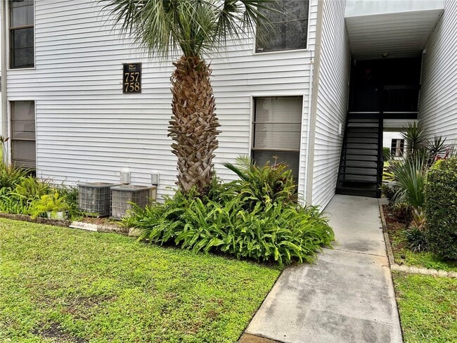 Building Photo - 758 Haven Pl
