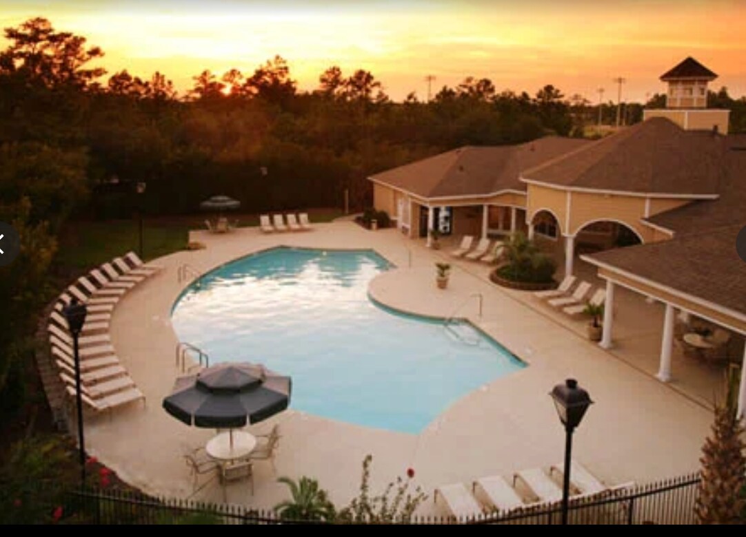 Foto principal - 1300 Park West Blvd