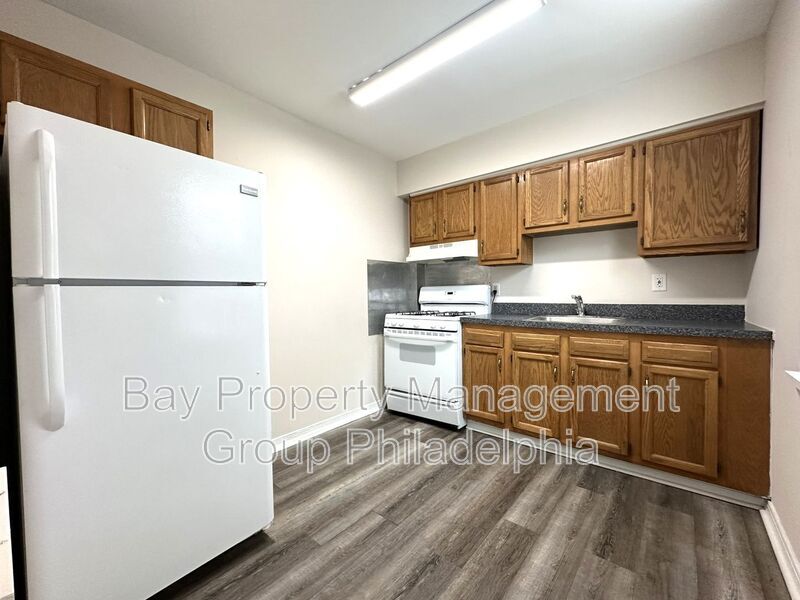 Primary Photo - 3037 Frankford Ave