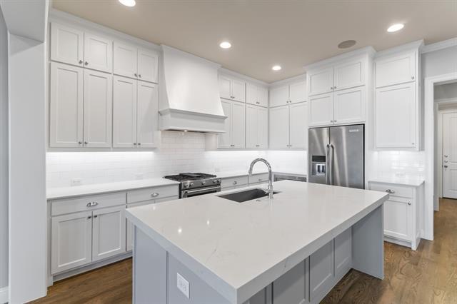 Foto principal - 6531 Roper St