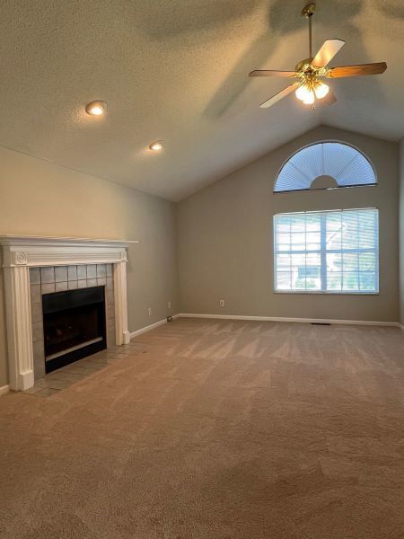 Foto del edificio - One level living in highly sought Bluegras...