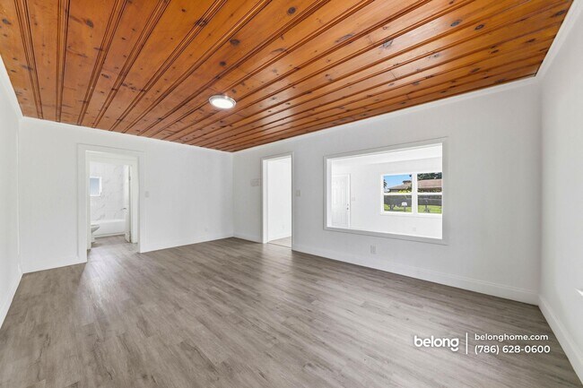 Foto del edificio - 170 W 23rd St