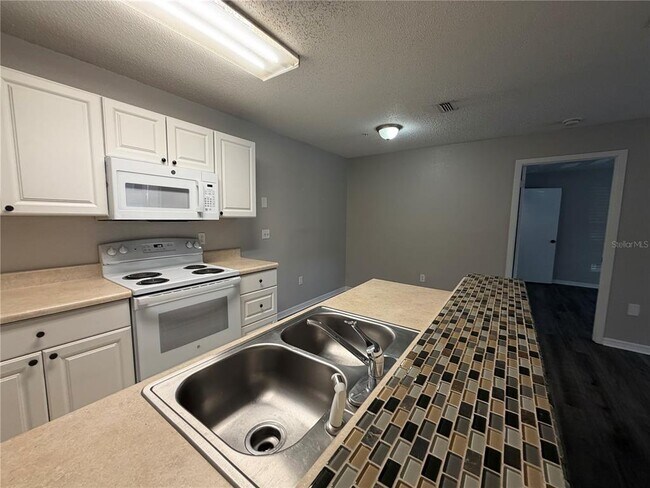 Building Photo - 957 Salt Pond Pl