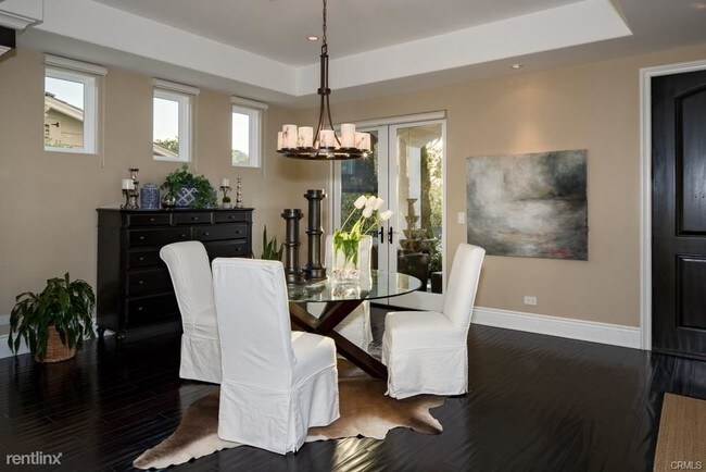 Foto del edificio - 4 br, 3 bath House - 718 Narcissus Ave # 1