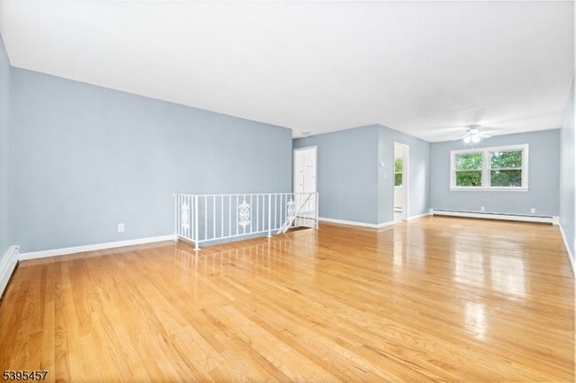 Foto del edificio - 726 Gates Terrace