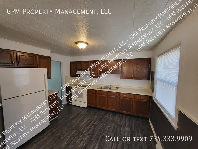 Building Photo - Great home in Westland!