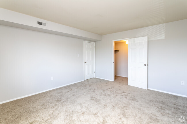 2HAB, 1BA - 1,034 ft² - The BLVD at White Springs