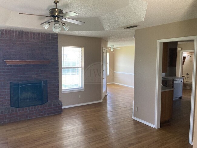 Foto del edificio - 2707 Sidewinder Dr