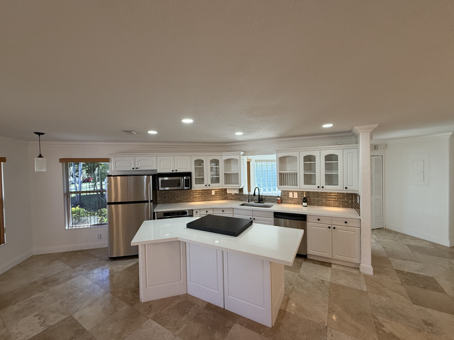 kitchen - 1644 Jackson St