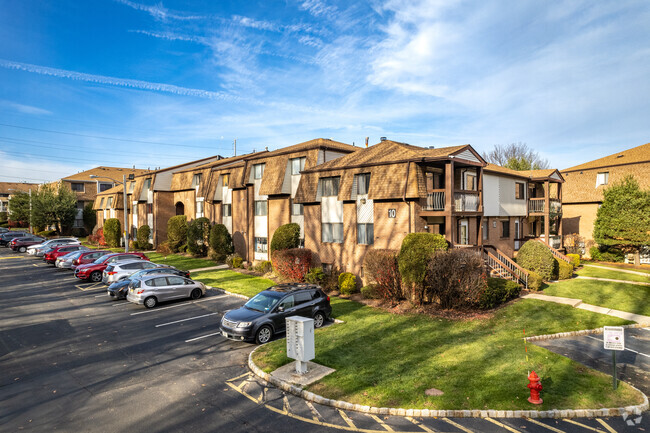 Edison Glen - Apartments in Edison, NJ | Apartments.com