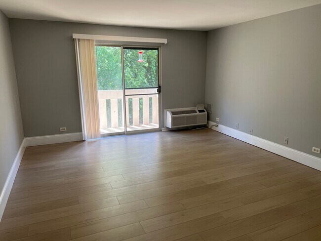 Foto del edificio - 620 E Liberty St