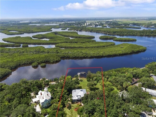 Foto del edificio - 3340 W Shell Point Rd
