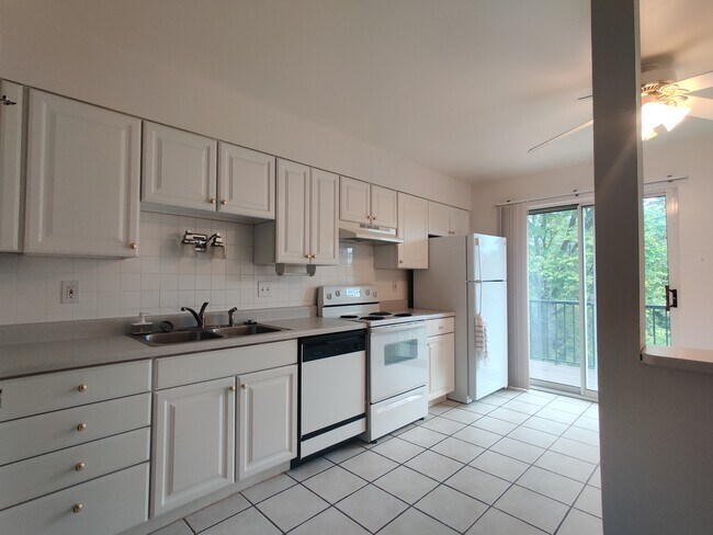 Foto del edificio - 10372 Parkman Dr
