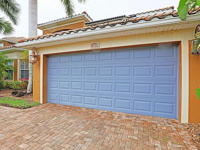 Building Photo - Stoneybrook 12429