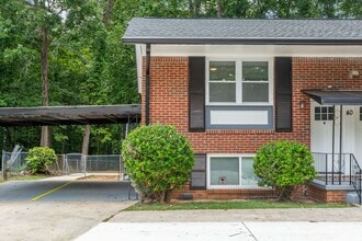 Building Photo - 40 Candlelight Ln SW