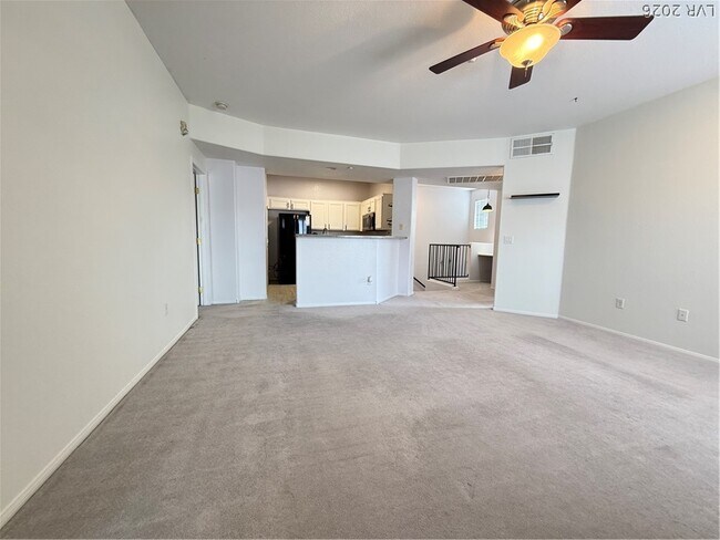 Foto del edificio - 5855 Valley Dr