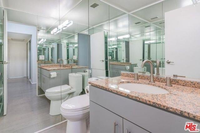Foto del edificio - 1131 Alta Loma Road Apt #428, West Hollywo...
