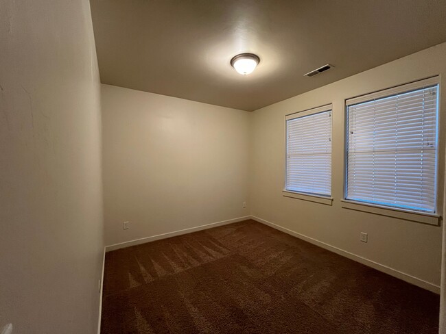 Building Photo - 120 S Voyage Ave