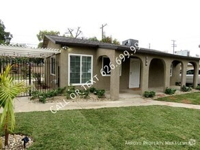 Building Photo - 808 Beckville St