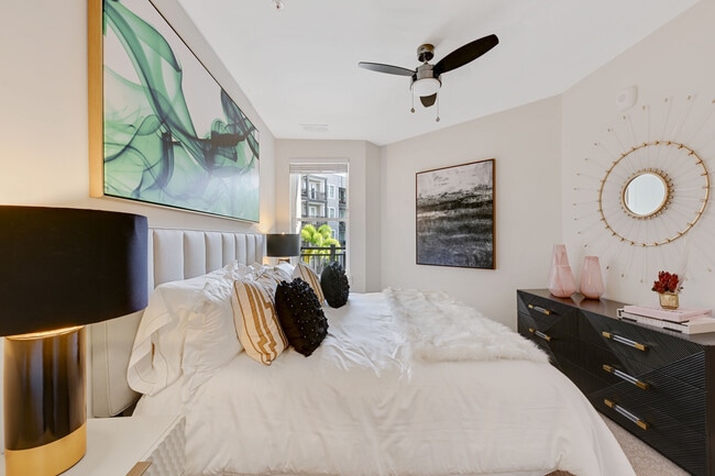 Building Photo - Ridley on Main