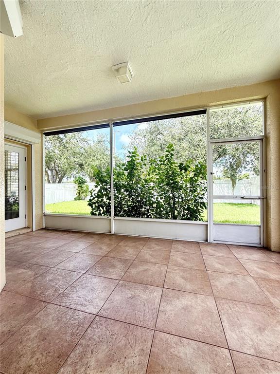 Foto del edificio - 30533 Lettingwell Cir