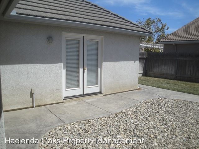 Foto del edificio - 4 br, 3 bath House - 2451 Bicknell Ave