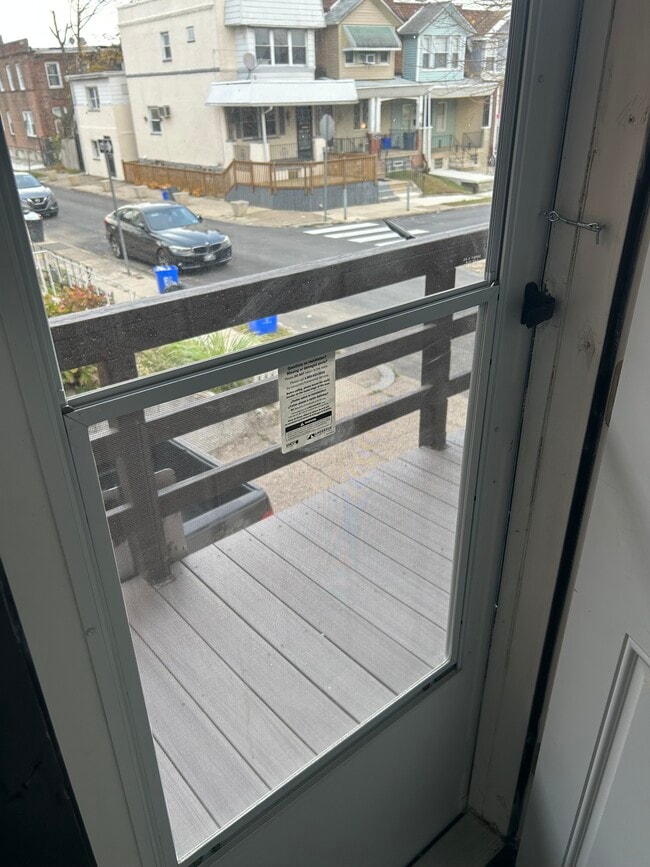 Building Photo - 2537 S Lloyd St